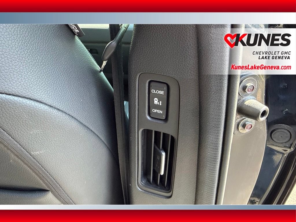 Used 2025 Honda Odyssey EX-L image 19