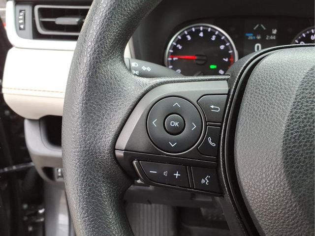 Used 2022 Toyota RAV4 XLE w/ Convenience Package image 17