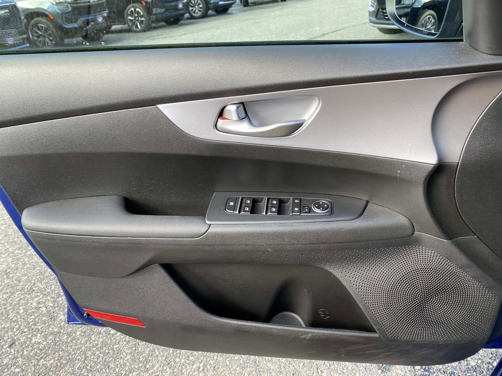 Used 2024 Kia Forte LXS w/ LXS Technology Package FWD image 18