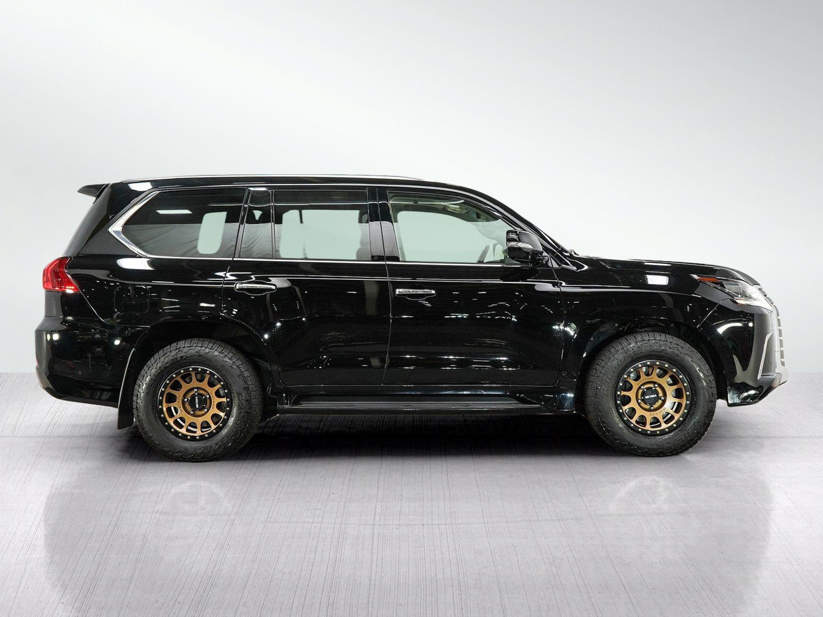 Used 2018 Lexus LX 570 4WD image 8