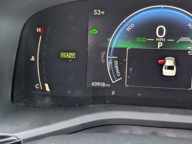 Used 2025 Toyota Camry LE FWD image 14
