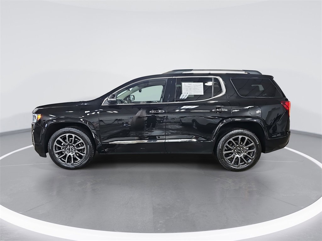 Used 2023 GMC Acadia Denali w/ Black Diamond Edition image 6