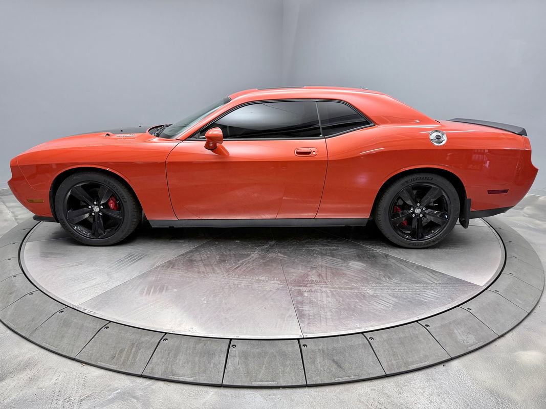 Used 2009 Dodge Challenger SRT8 w/ SRT Option Group II image 8