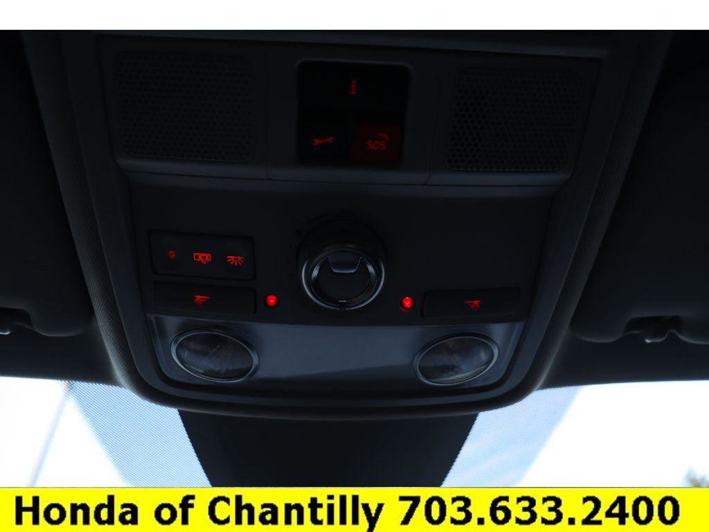 Used 2020 Volkswagen Passat 2.0T SE w/ Sunroof Package image 15