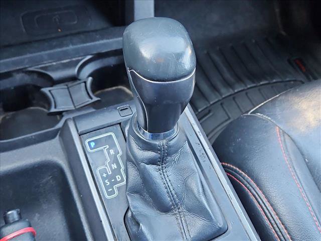 Used 2018 Toyota Tacoma TRD Off-Road AWD/4WD image 10