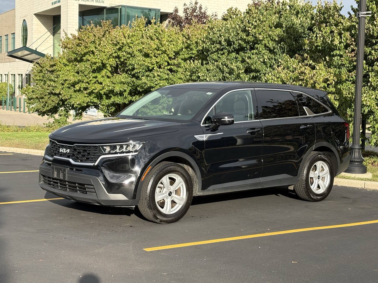 Used 2023 Kia Sorento LX