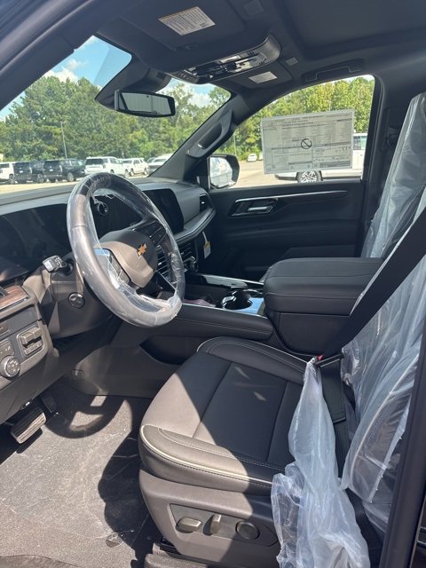 New 2026 Chevrolet Suburban Premier image 5
