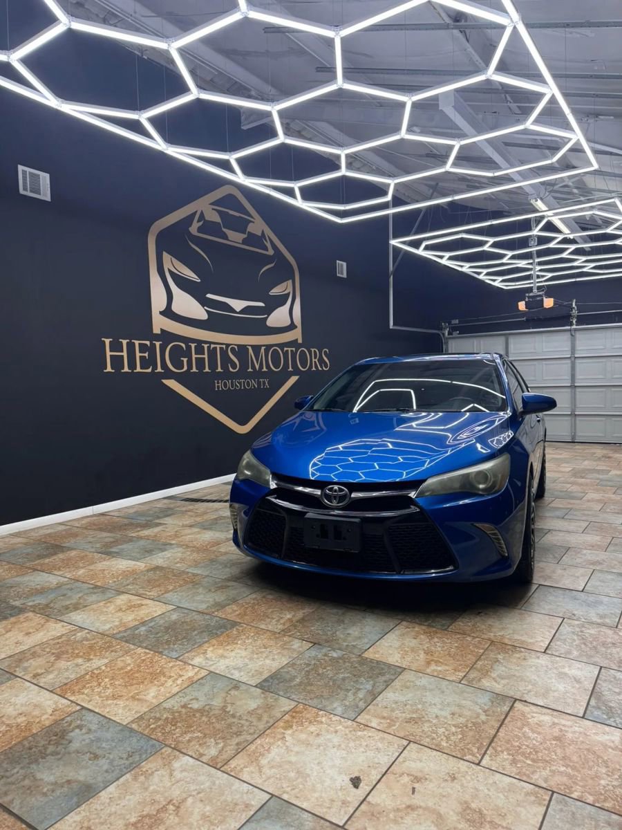 Used 2016 Toyota Camry SE