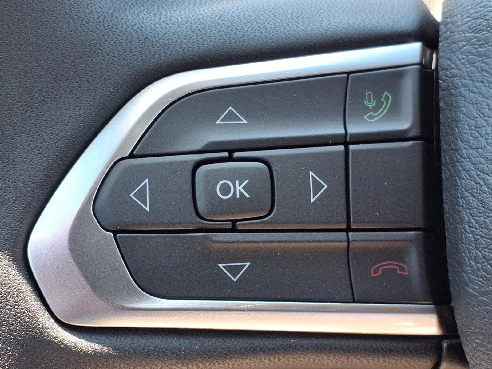 New 2026 Jeep Compass Latitude image 13