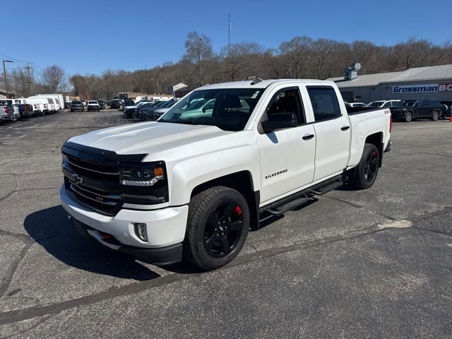 Used 2017 Chevrolet Silverado 1500 LTZ Z71 w/ Redline Edition image 4