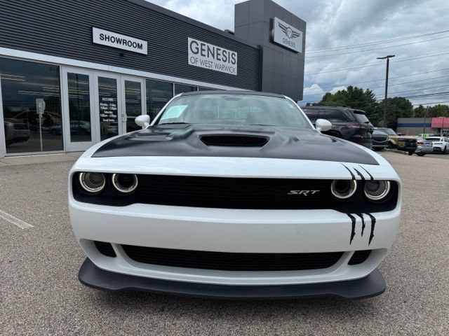 Used 2015 Dodge Challenger SRT Hellcat RWD image 16