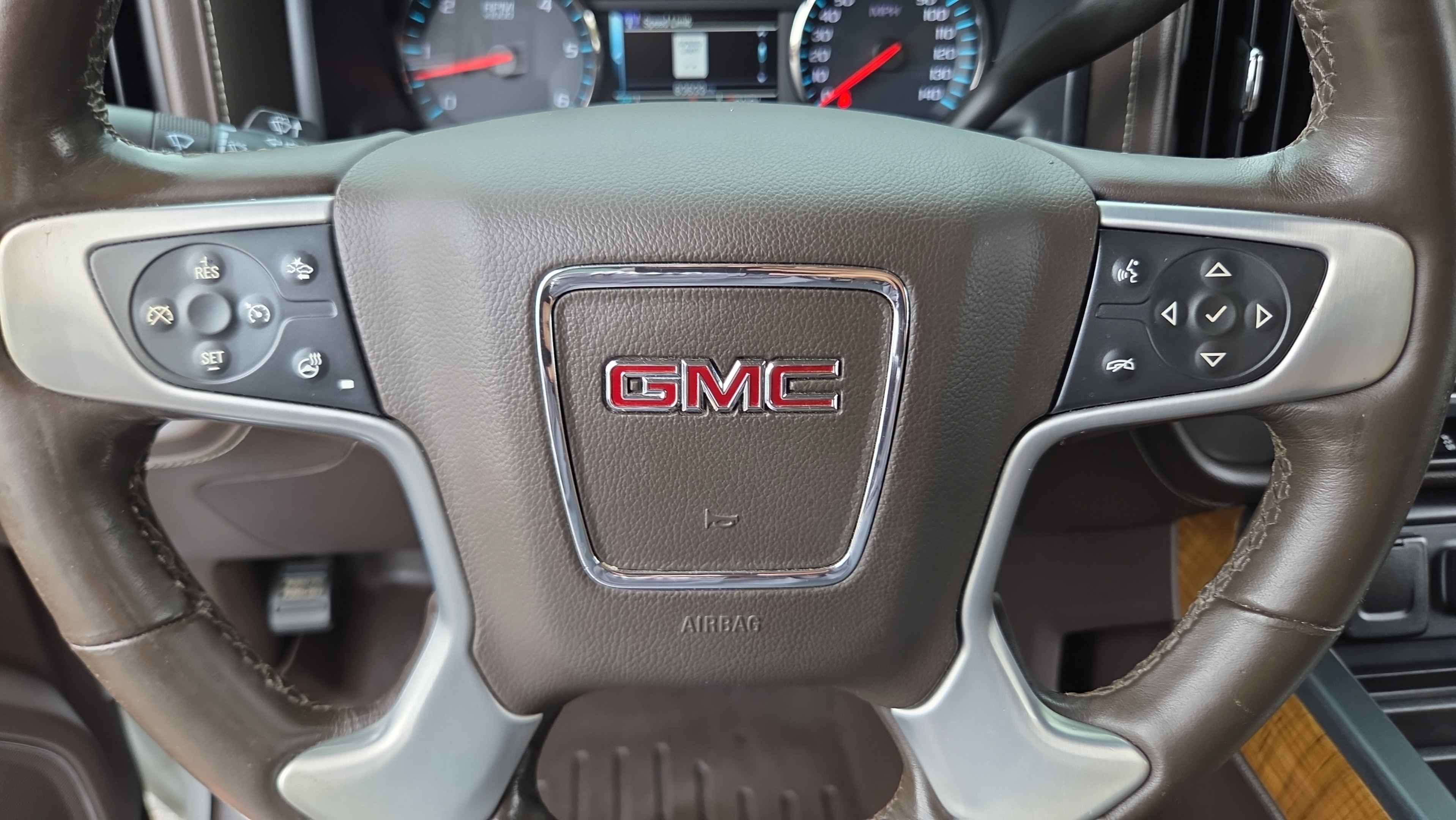 Certified 2018 GMC Sierra 1500 SLT w/ Enhanced Driver Alert Package RWD image 28