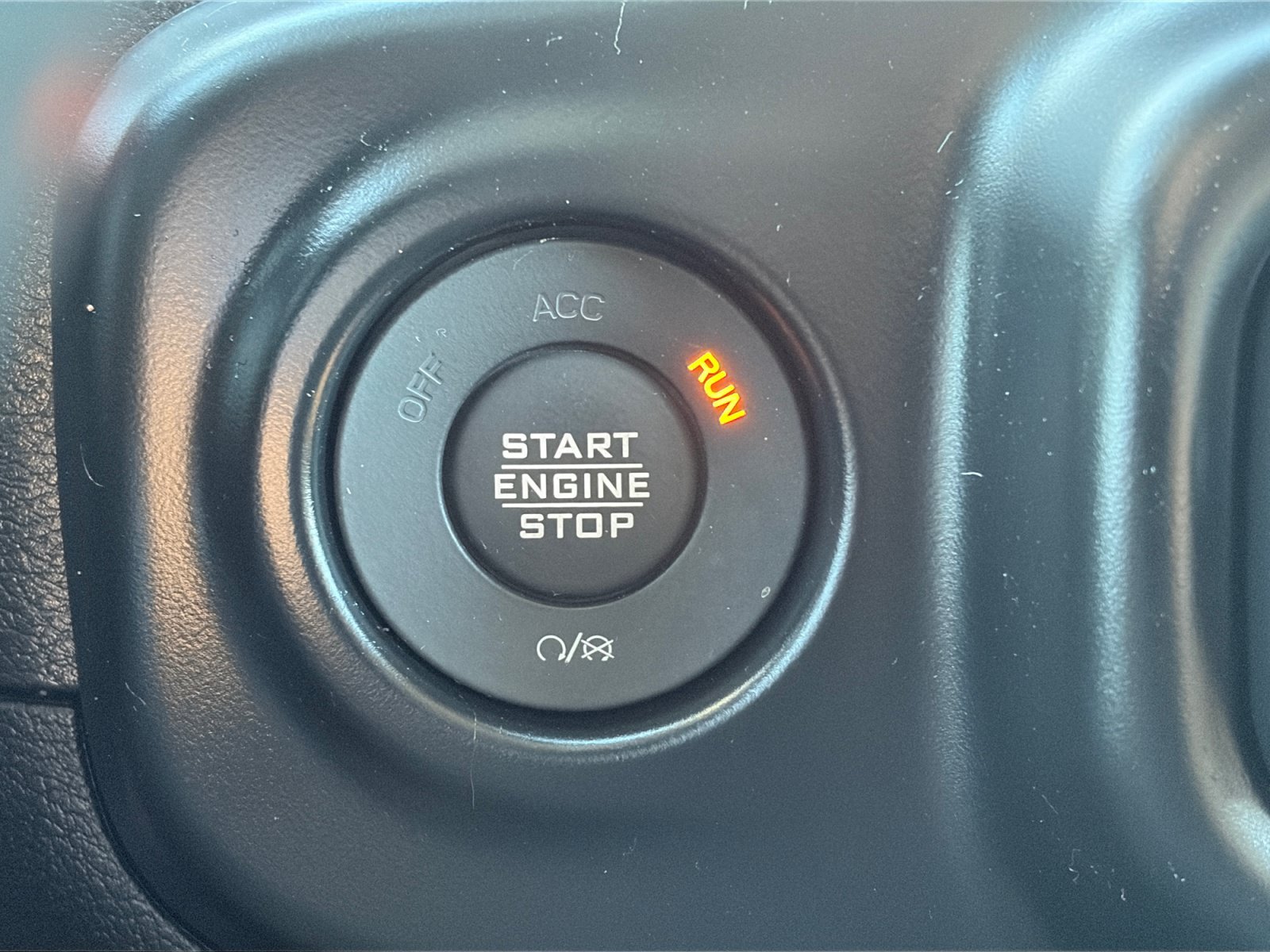Used 2021 Jeep Wrangler Unlimited Sahara w/ Cold Weather Group AWD/4WD image 22