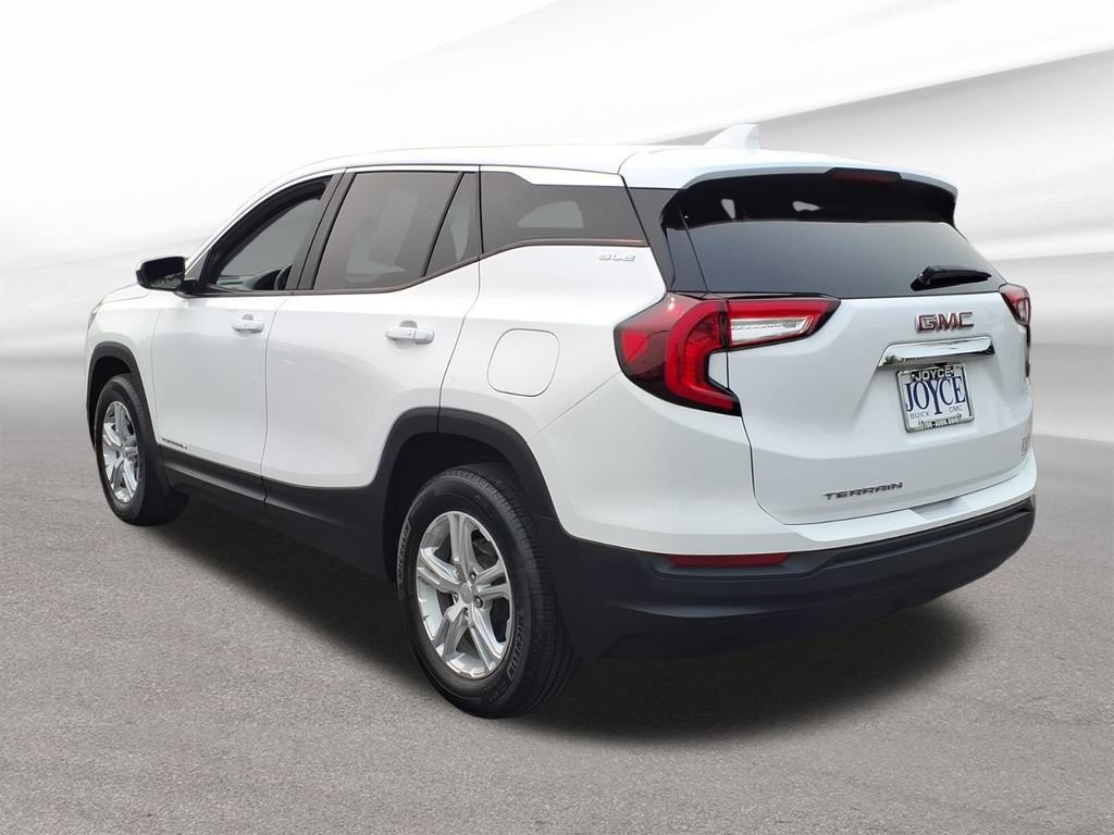Certified 2024 GMC Terrain SLE FWD image 3
