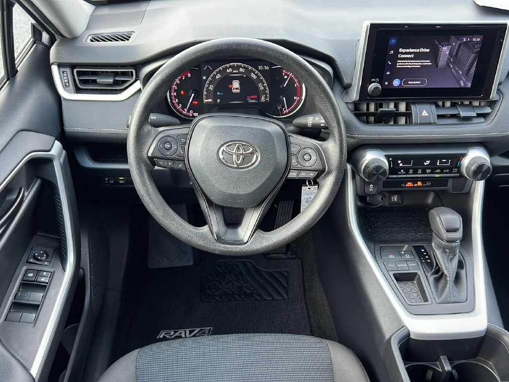 Used 2023 Toyota RAV4 LE FWD image 15