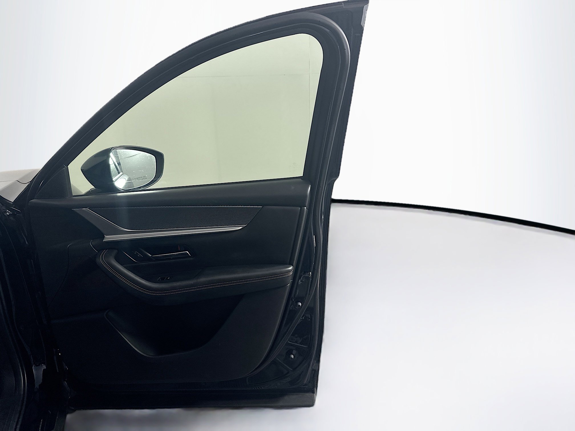 Used 2025 MAZDA CX-90 3.3 Turbo w/ Preferred Package image 36