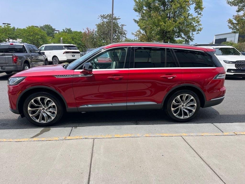 Used 2026 Lincoln Aviator Reserve w/ Luxury Package AWD/4WD image 5