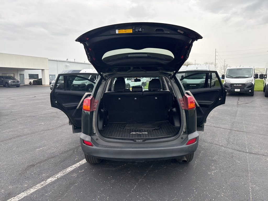 Used 2013 Toyota RAV4 Limited image 15