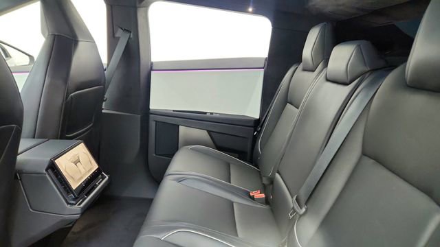 Used 2024 Tesla Cybertruck AWD Crew Cab image 26