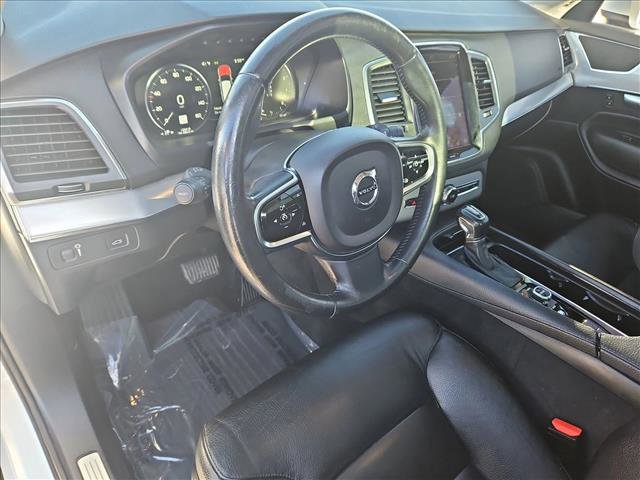 Used 2016 Volvo XC90 T6 Momentum image 10
