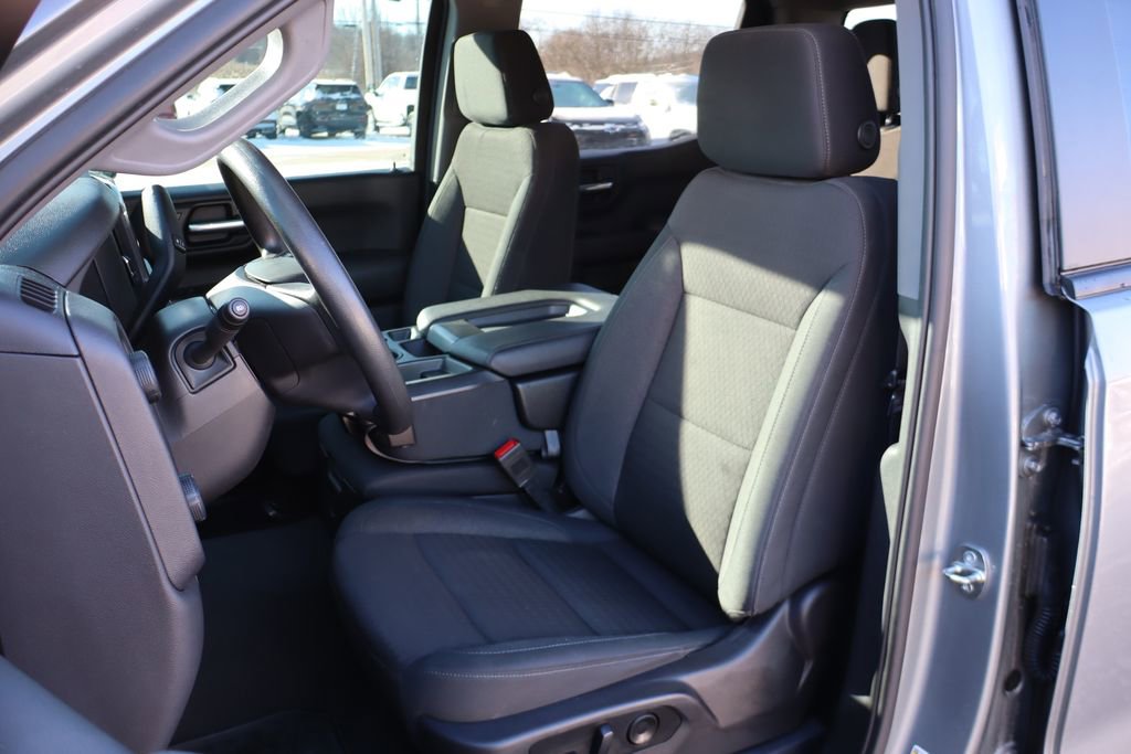 Used 2024 Chevrolet Silverado 1500 Custom Trail Boss w/ LPO, Dark Essentials Package image 13