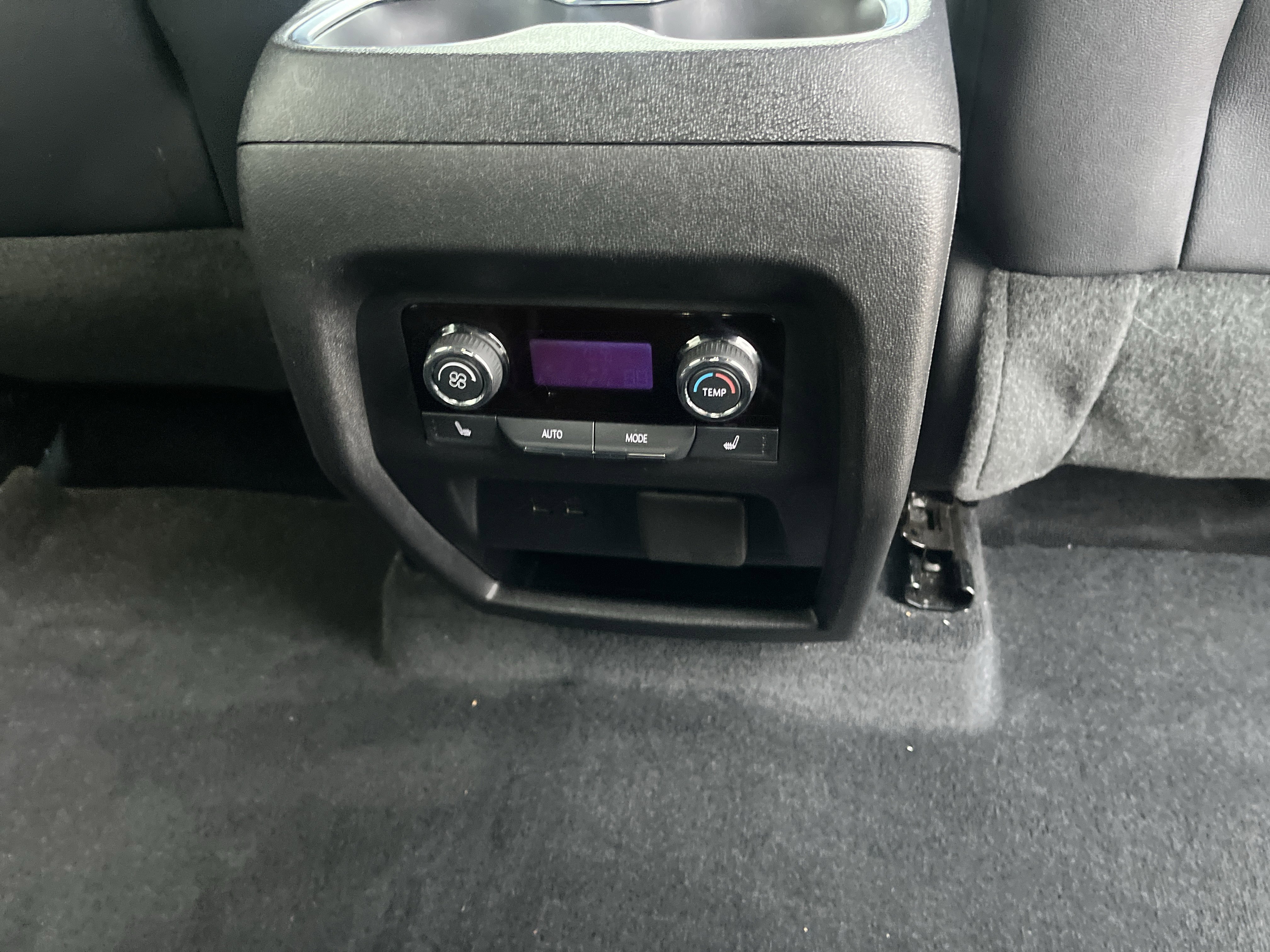 Used 2024 Chevrolet Traverse RS w/ LPO, Floor Liner Package image 17