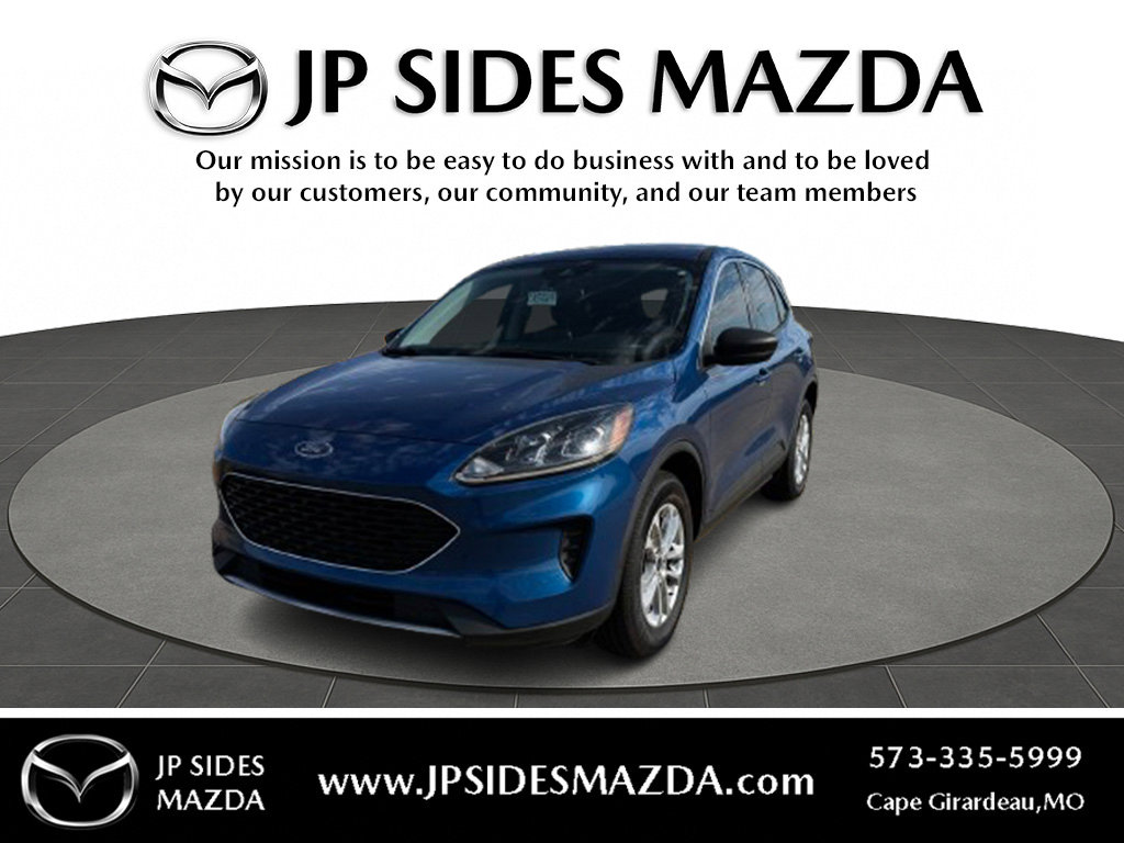 Used 2022 Ford Escape SE w/ Cold Weather Package AWD/4WD image 1