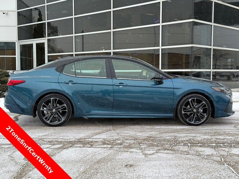 Used 2025 Toyota Camry XSE video 2