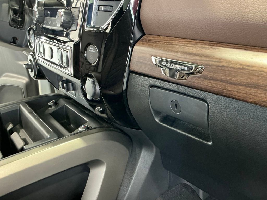 Used 2023 Nissan Titan Platinum Reserve w/ Moonroof Package image 25