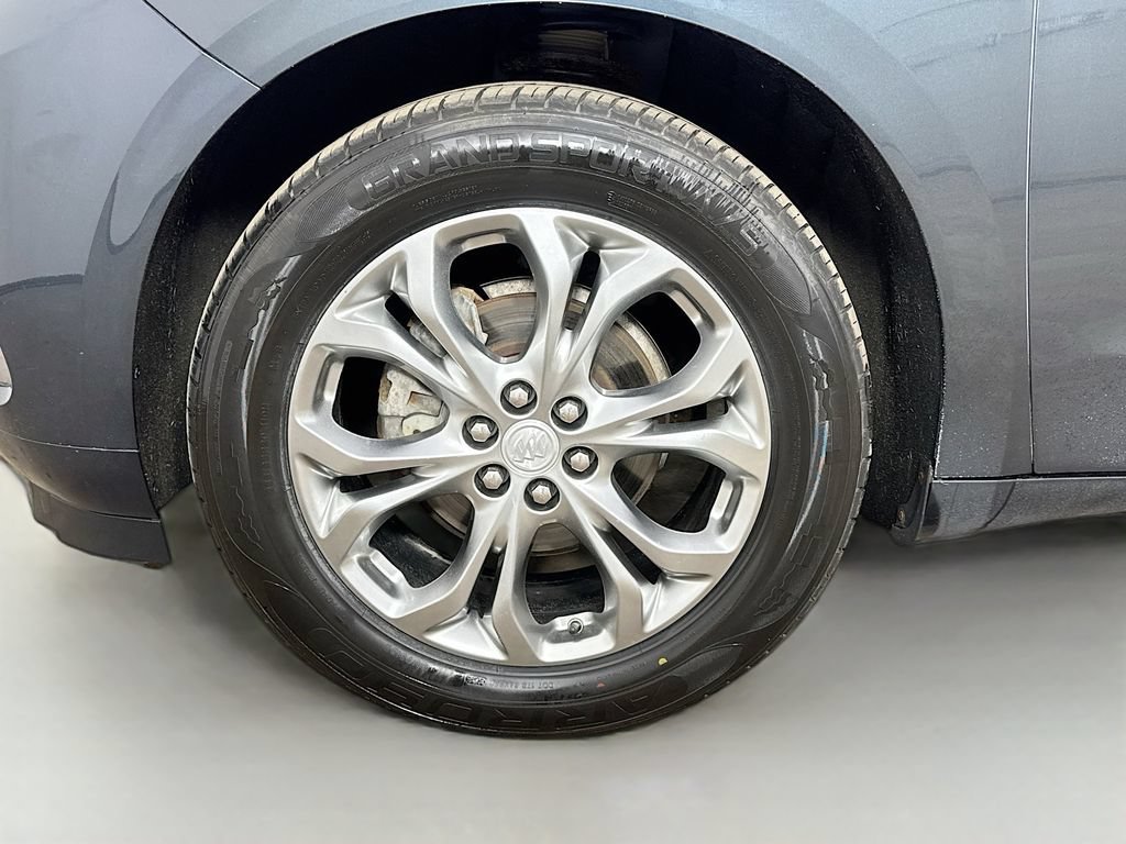 Used 2021 Buick Enclave Avenir w/ Avenir Technology Package AWD/4WD image 41