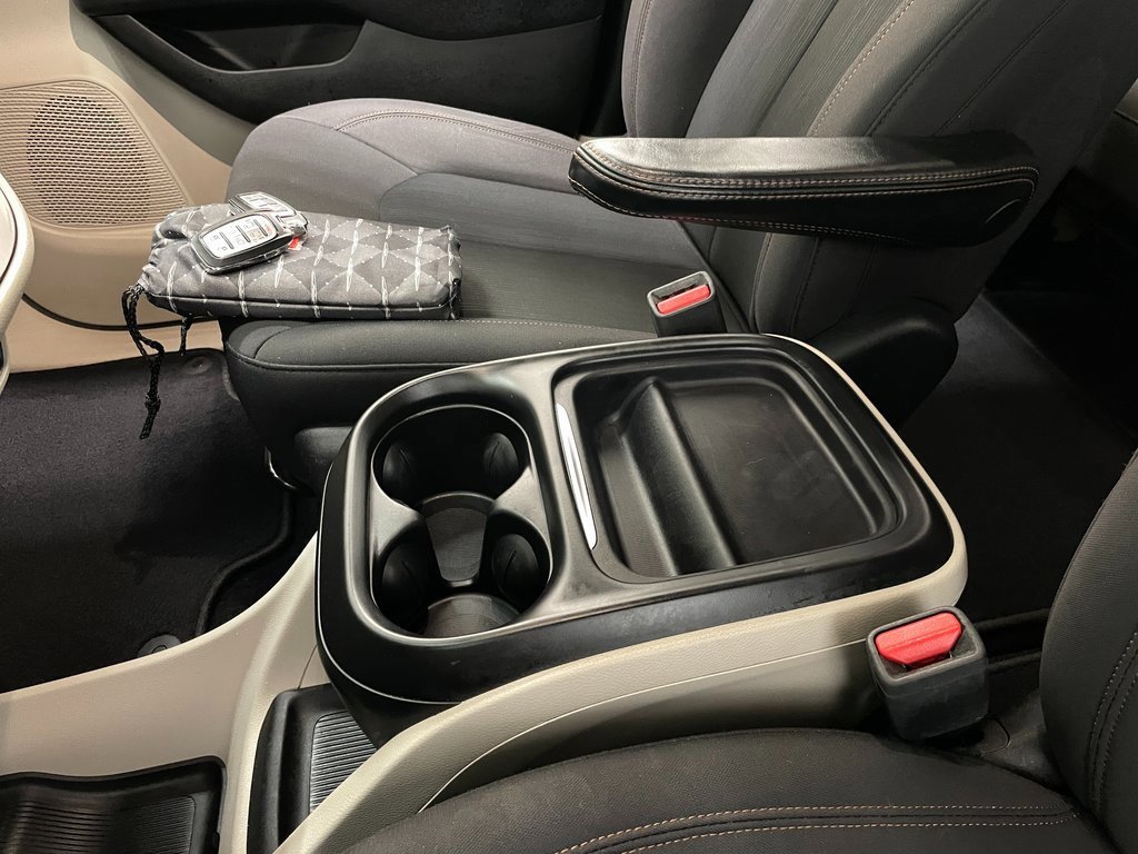 Used 2019 Chrysler Pacifica Touring Plus w/ Advanced Safetytec Group image 35