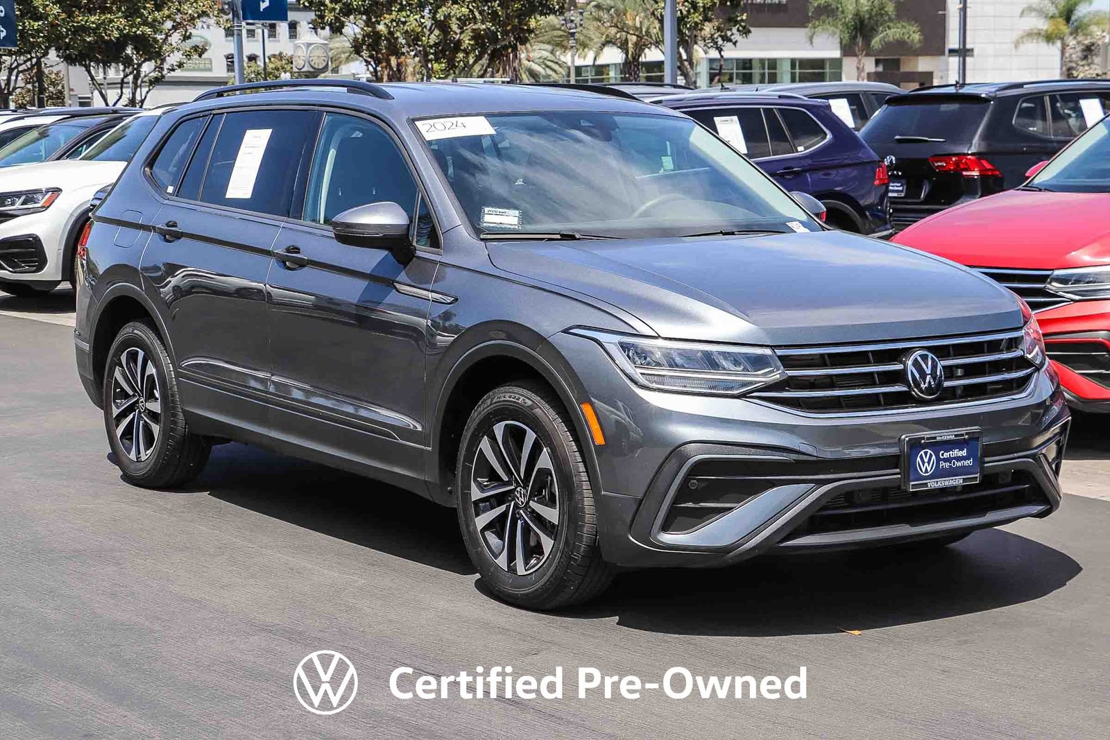 Used 2024 Volkswagen Tiguan S FWD image 4