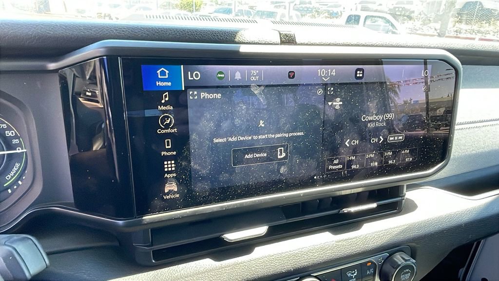 Used 2024 Jeep Wrangler Unlimited AWD/4WD image 22