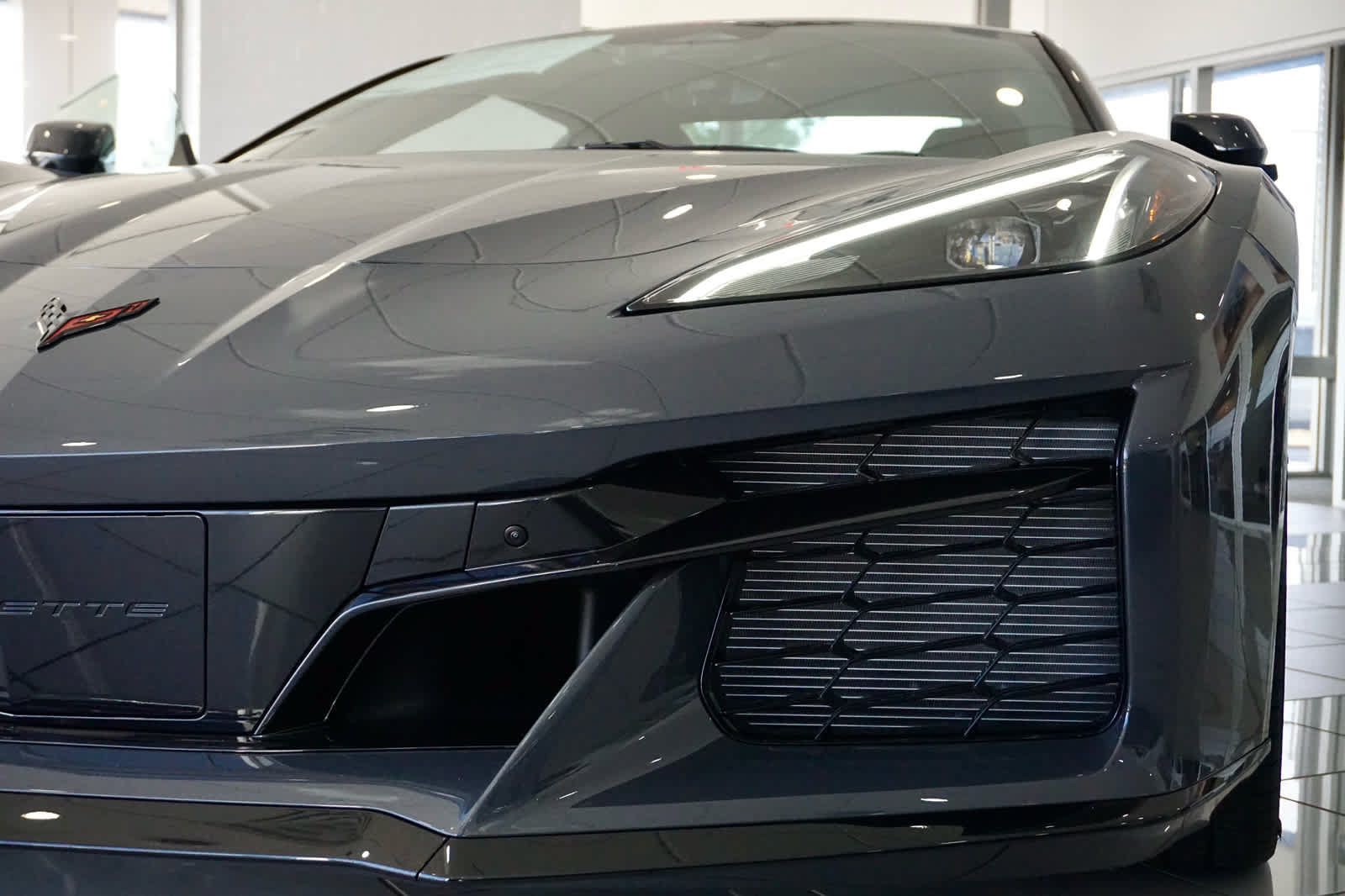 New 2027 Chevrolet Corvette Grand Sport w/ Stealth Interior Trim Package RWD image 4