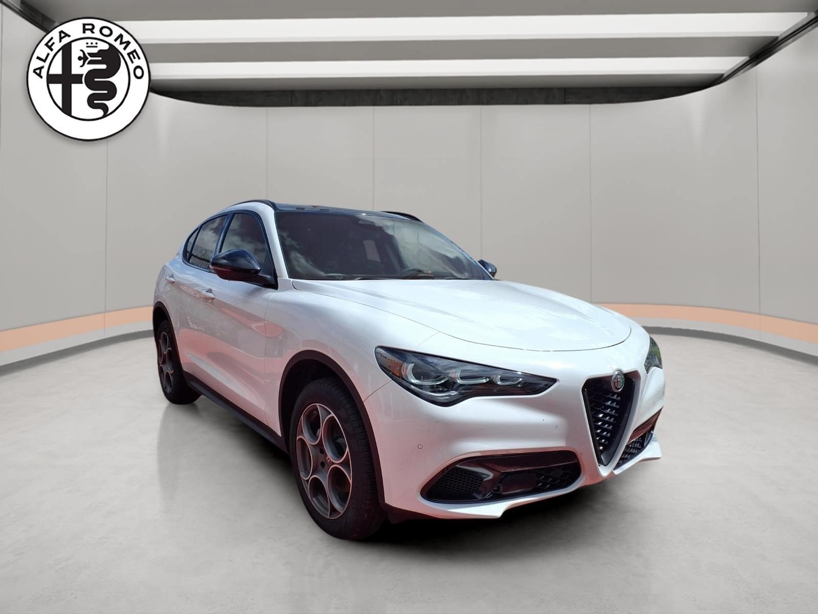 New 2025 Alfa Romeo Stelvio Sprint w/ Convenience Package