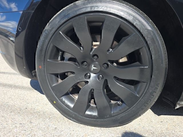 Used 2022 Tesla Model 3 image 8