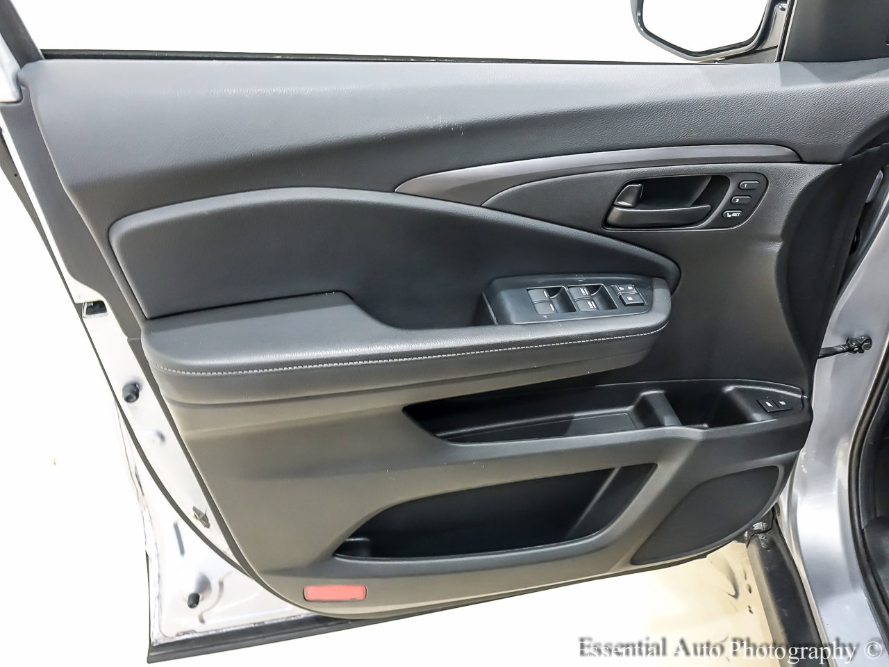 Used 2022 Honda Passport EX-L image 25