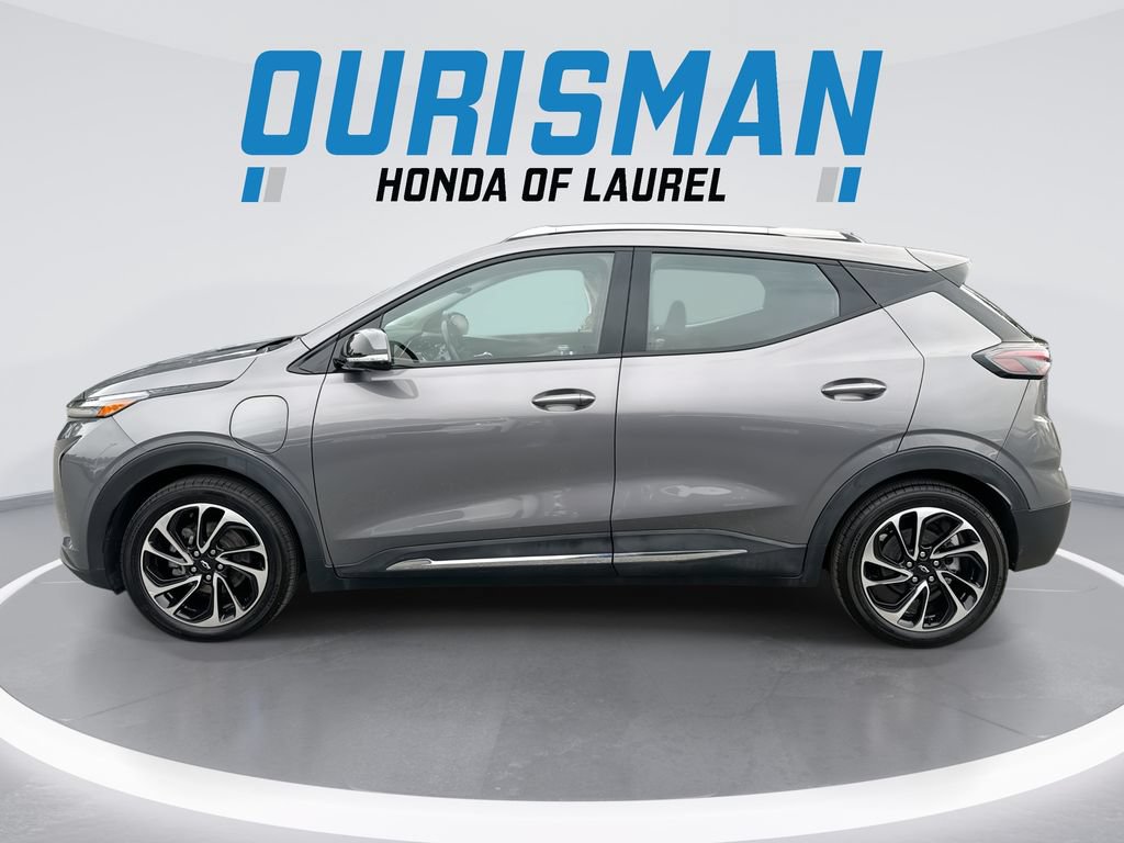 Used 2023 Chevrolet Bolt EUV Premier w/ Sun & Sound Package FWD image 5