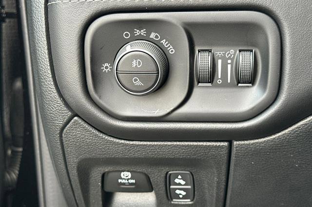 New 2026 RAM 1500 Limited w/ Night Edition image 32