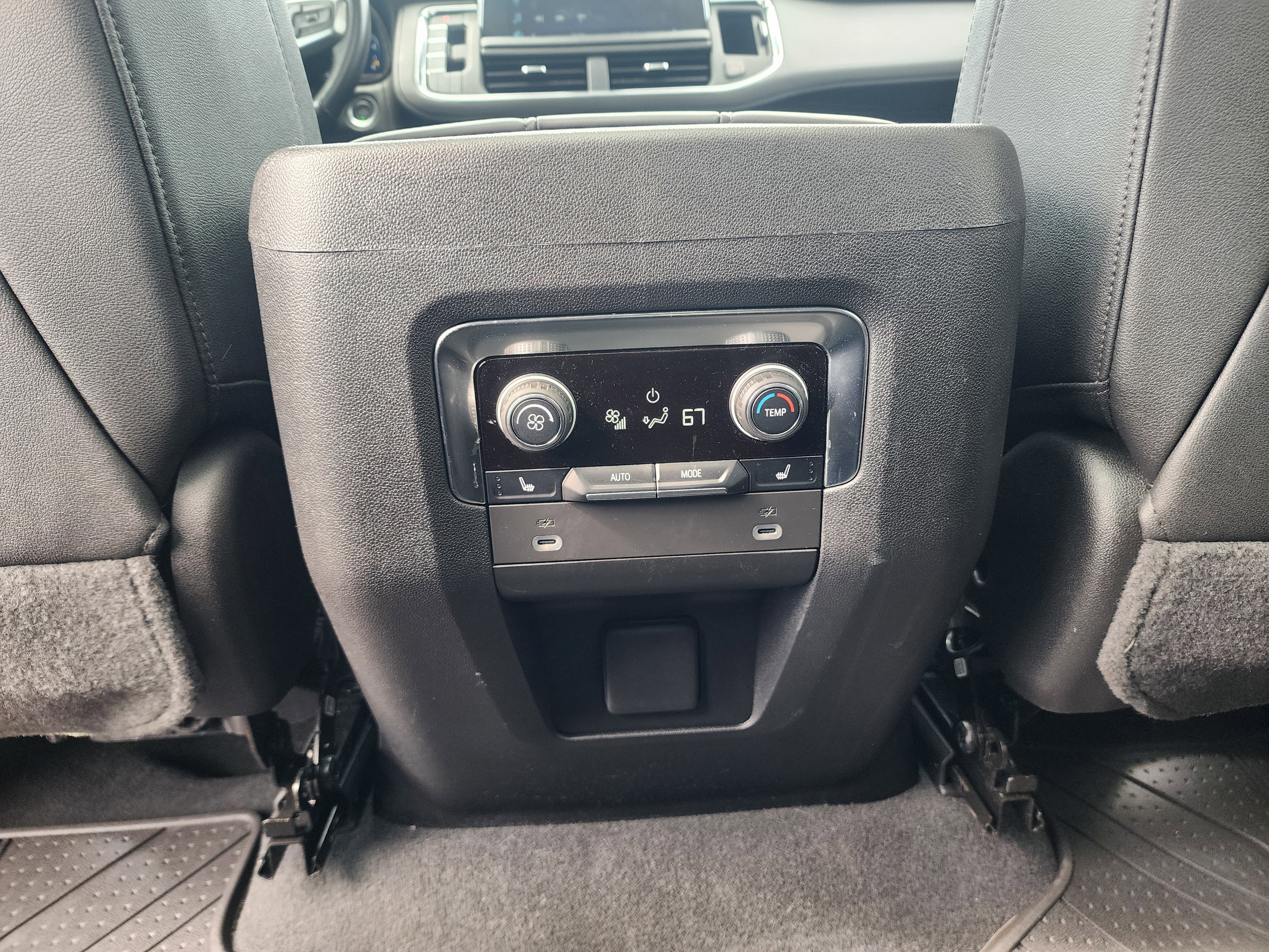 Used 2022 Chevrolet Tahoe Z71 w/ Z71 Off-Road Package image 17