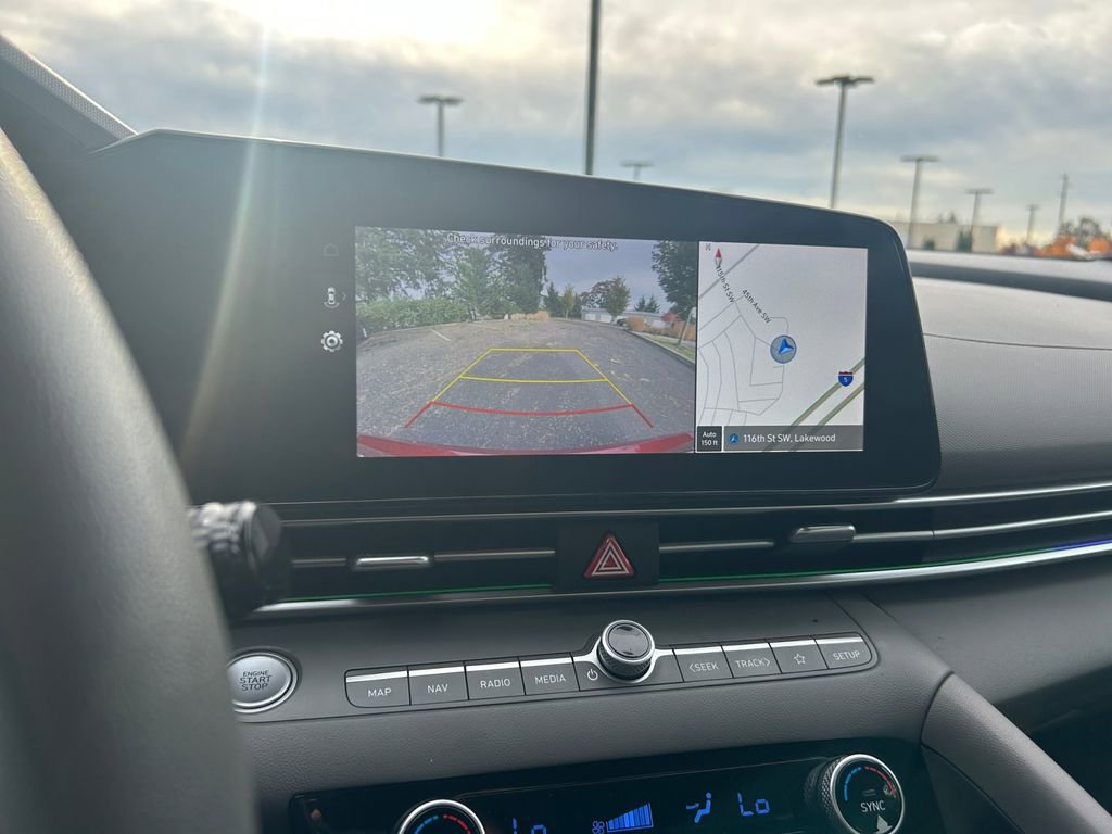 Used 2024 Hyundai Elantra SEL image 19