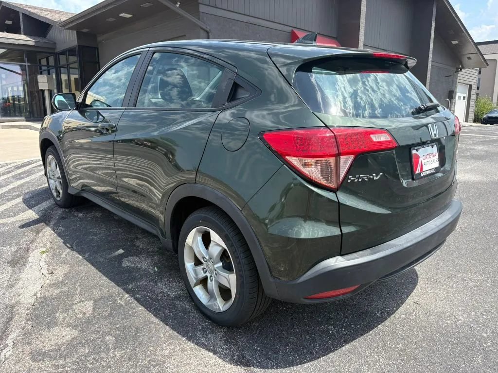 Used 2016 Honda HR-V LX image 3