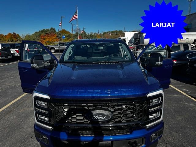 New 2026 Ford F350 Lariat w/ Black Appearance Package image 18