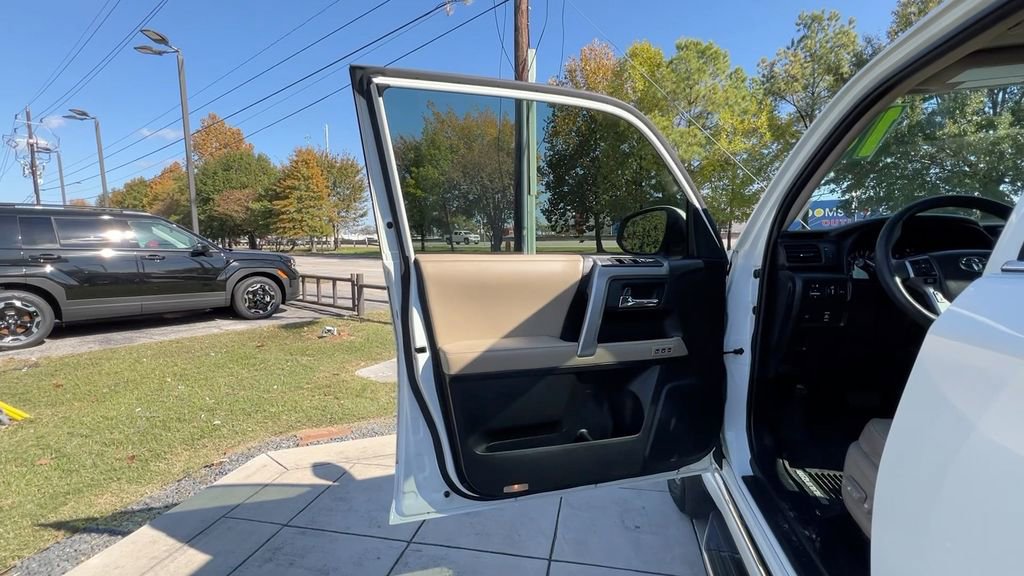 Used 2018 Toyota 4Runner 2WD image 35