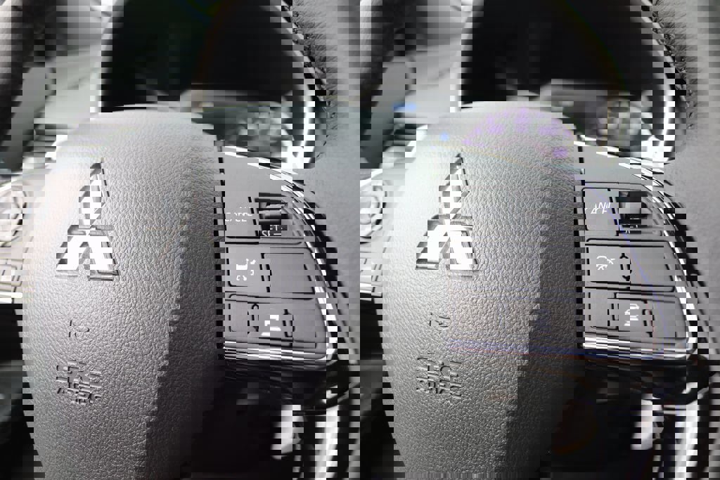 New 2026 Mitsubishi Eclipse Cross SEL image 17