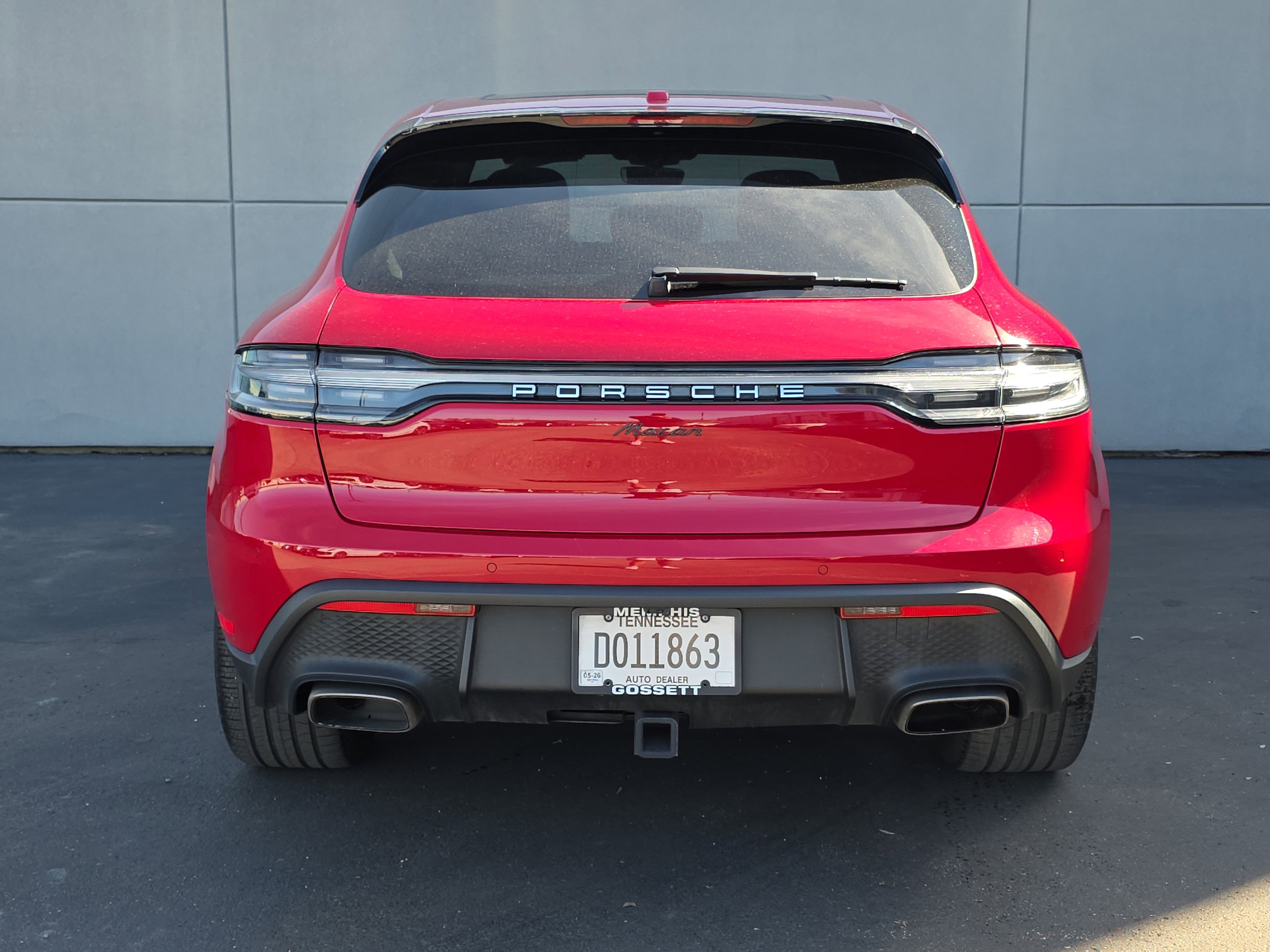 Certified 2024 Porsche Macan image 6