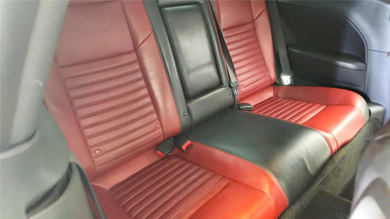 Used 2013 Dodge Challenger R/T Plus RWD image 35