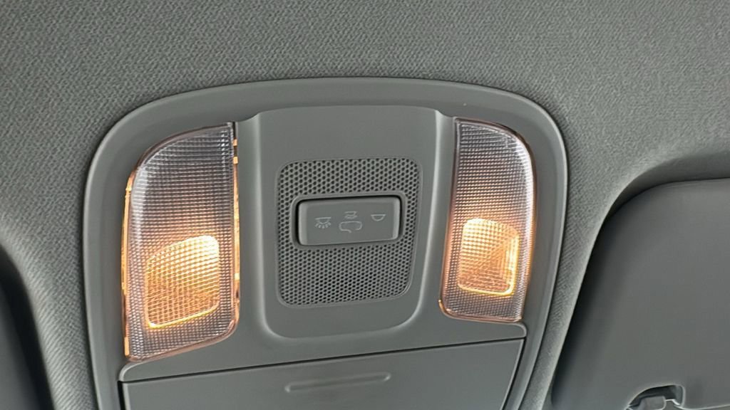 Used 2019 Kia Niro EX image 29