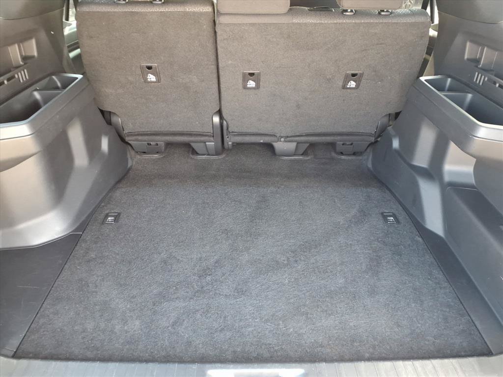 Certified 2025 Toyota 4Runner SR5 AWD/4WD image 16