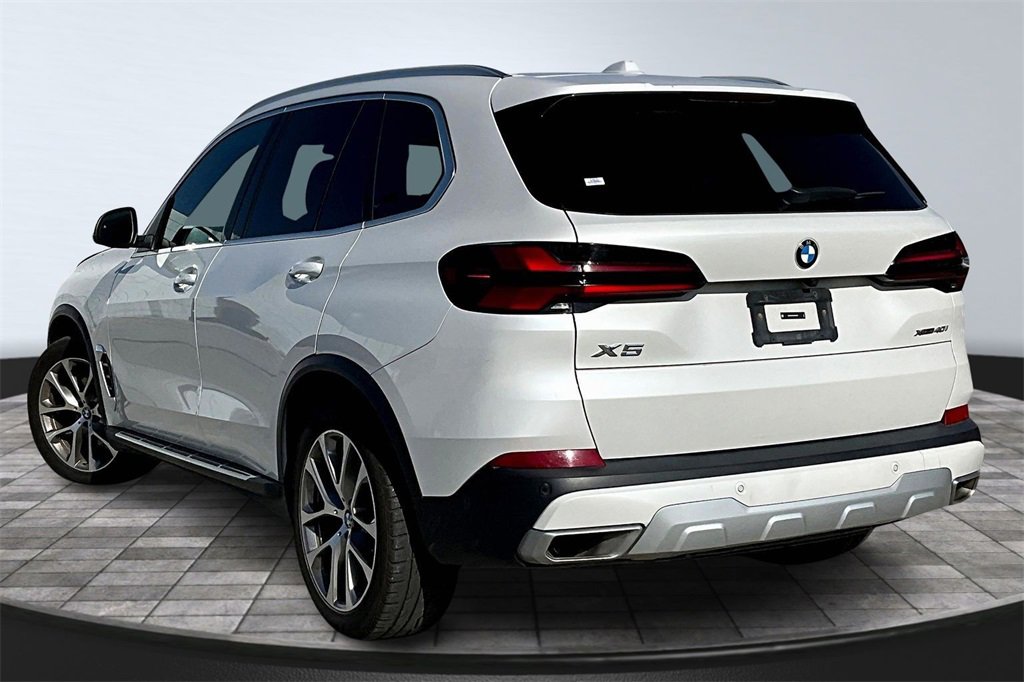 Used 2024 BMW X5 xDrive40i image 3